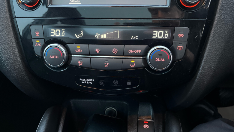 Nissan Qashqai 1.5 dCi Tekna 5dr Diesel Hatchback